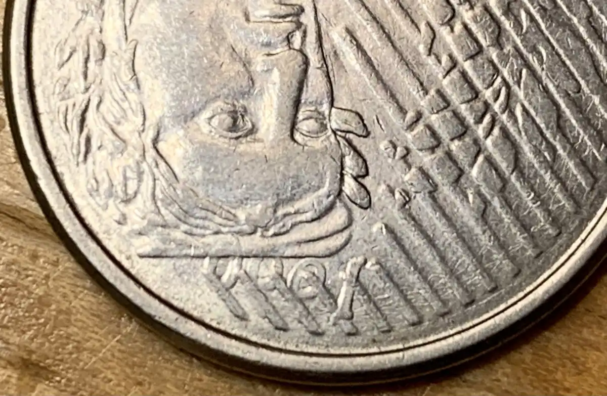 1996-Brazil-10-Centavos-With-Obverse-Inverted-Date-Die-Clash.